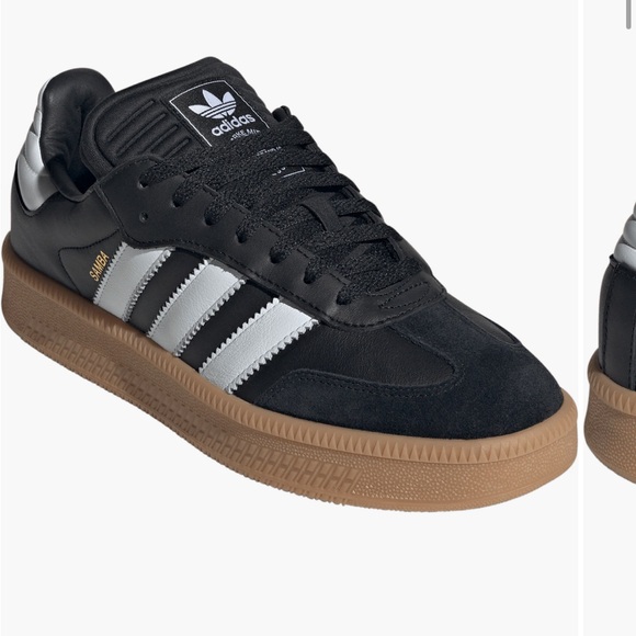Adidas sneakers - Picture 1 of 5